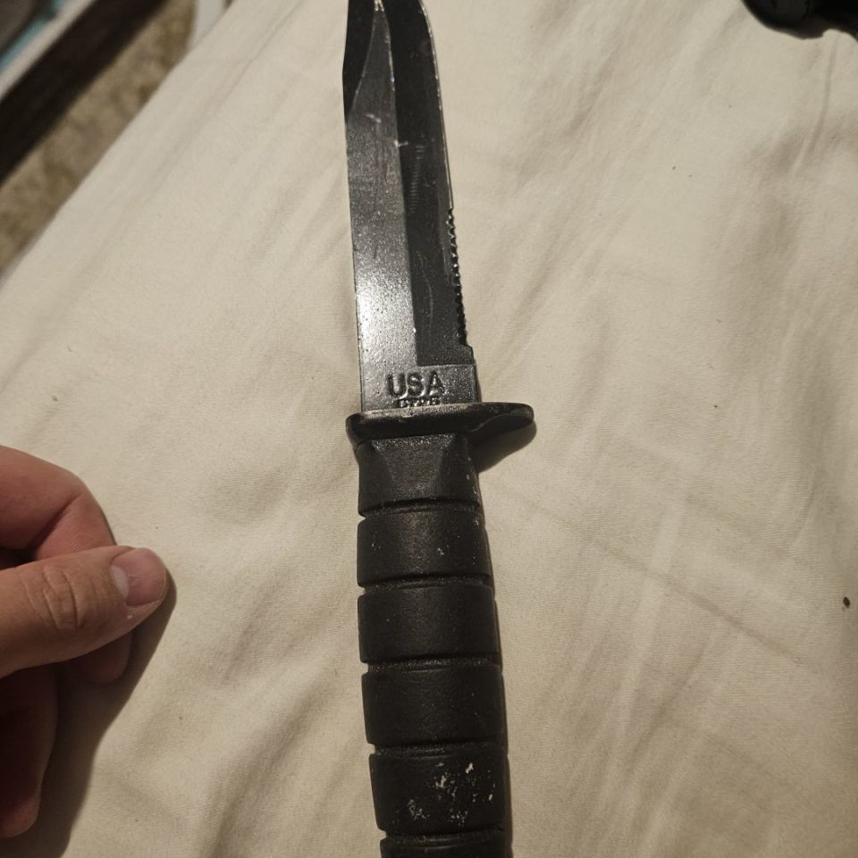 Image 1 - kabarXcutco explorer knife