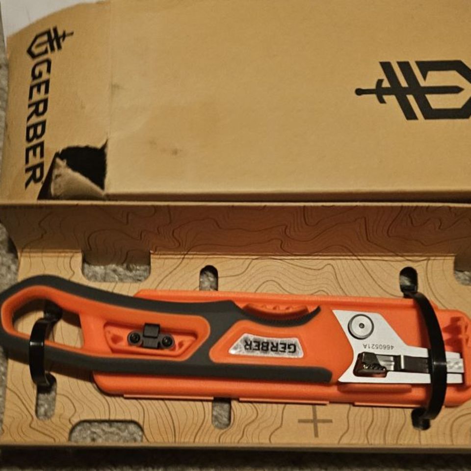 Image 2 - Gerber EBS knife system