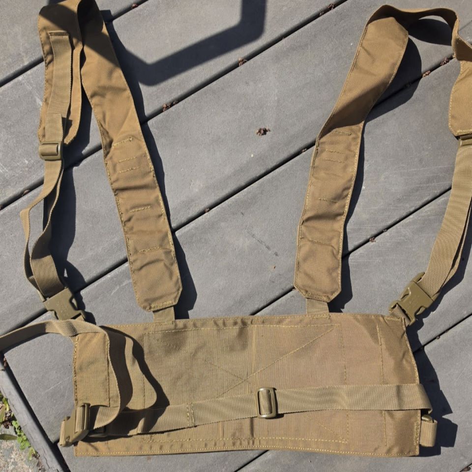 Image 3 - Lightweight chest rig