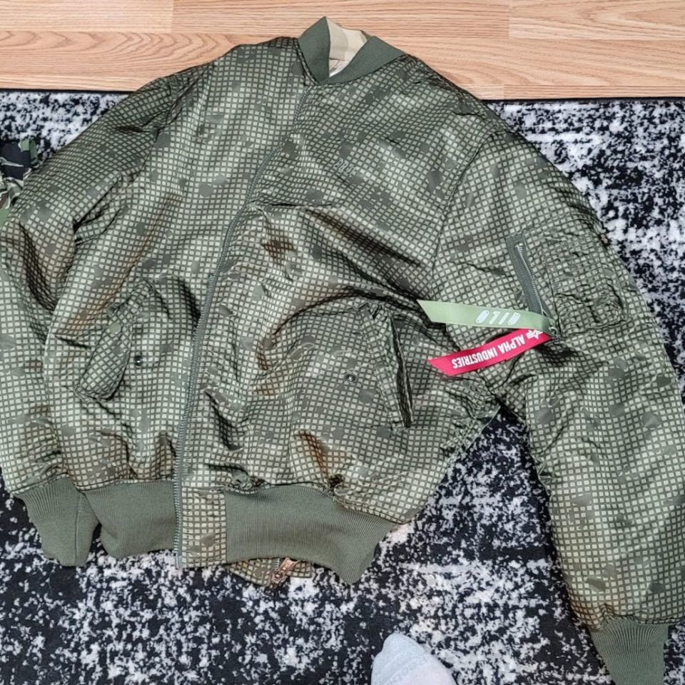 Image 2 - Qilo Alpha Bomber DNC DCU XXL