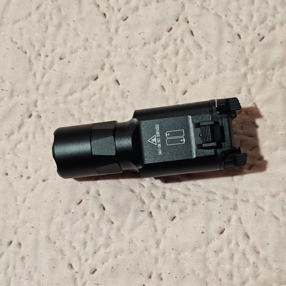 Image 2 - Surefire ultra X300u-a