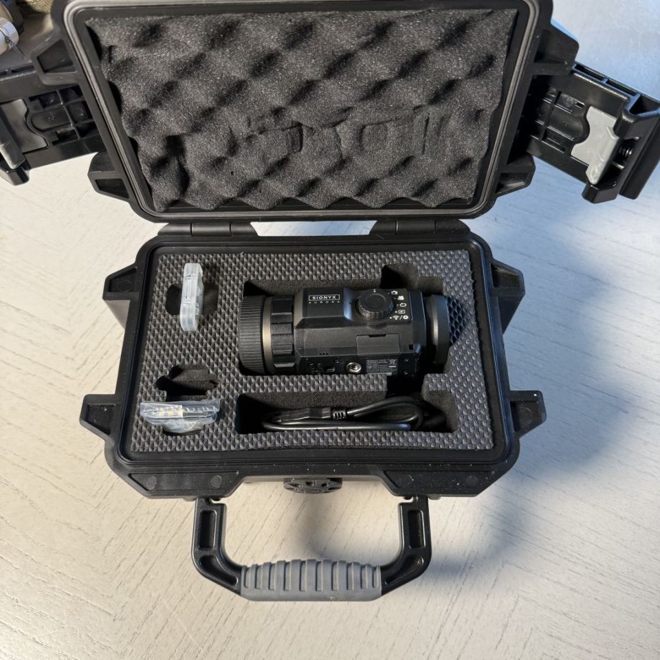 Image 3 - SIONYX Aurora Pro