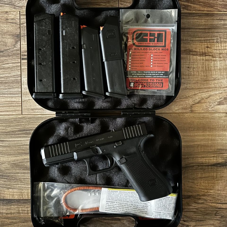 Image 1 - Glock 17 Gen 5 Mos
