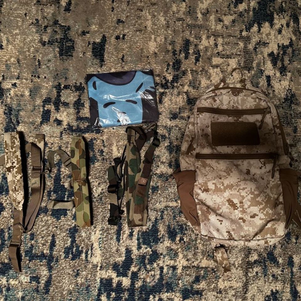 Image 4 - Garage sale!!