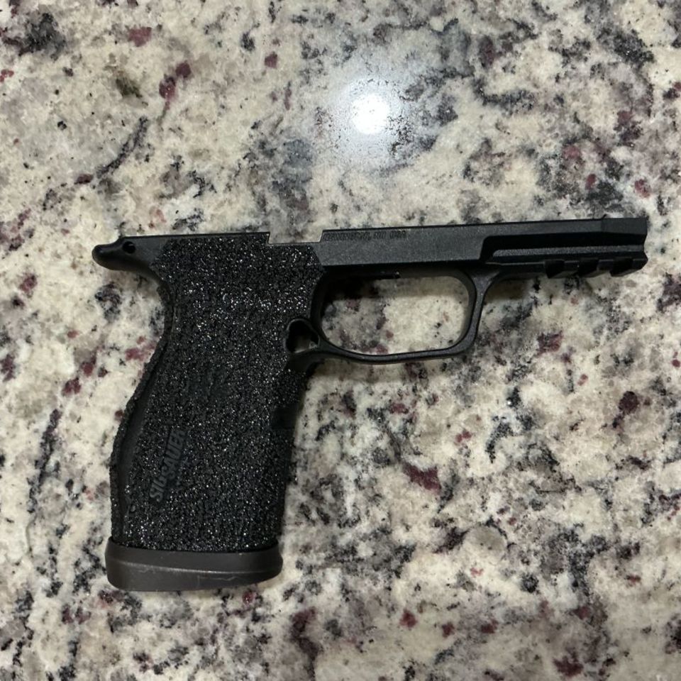 Image 2 - P365 Macro grip