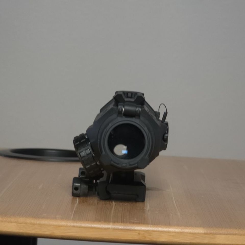 Image 2 - Steiner T432