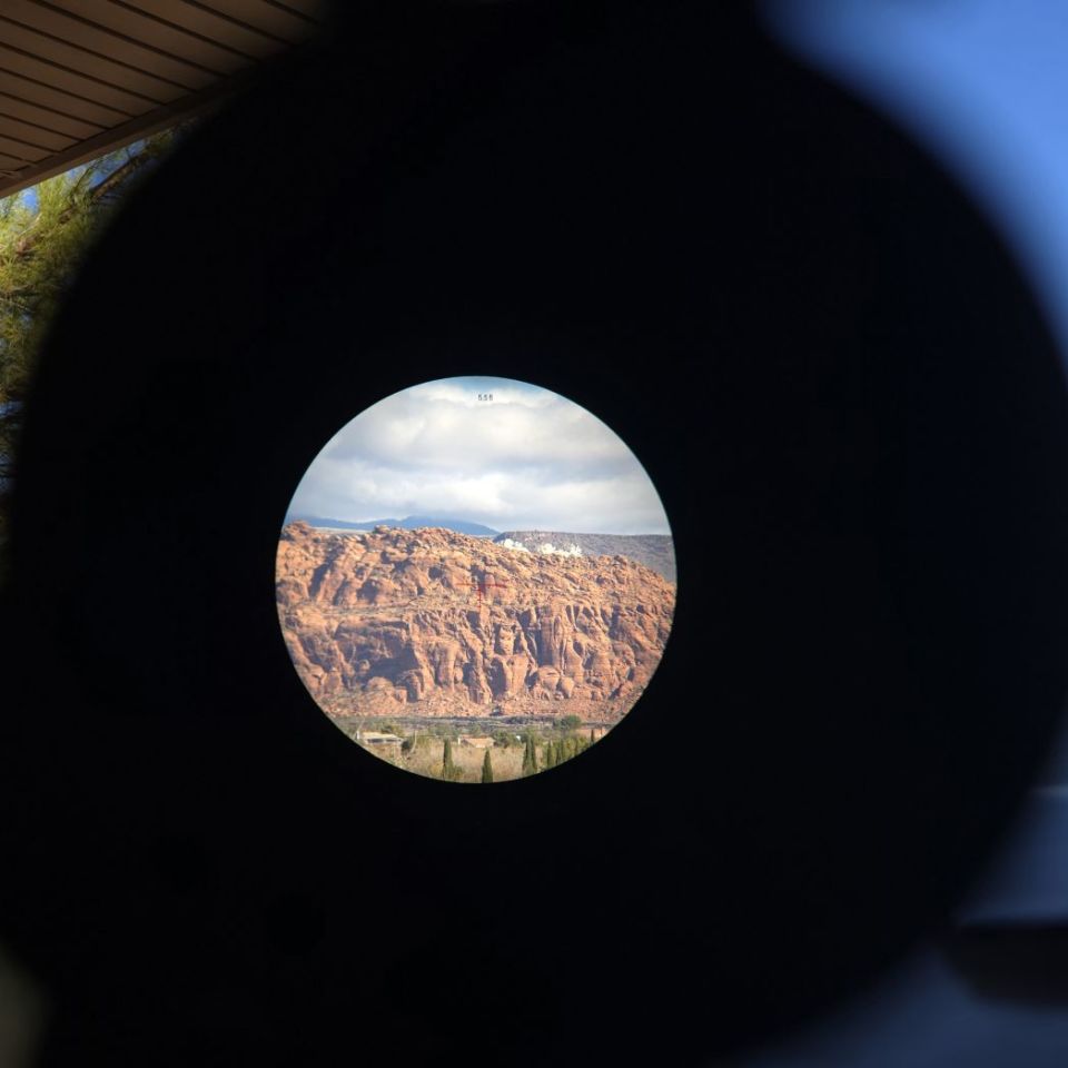 Image 5 - Steiner T432