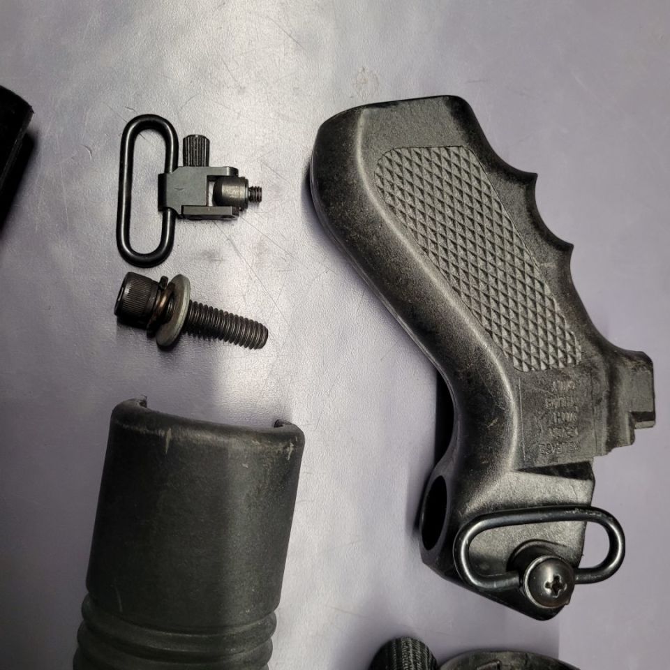 Image 3 - Wts Mossberg 500 stock sets. 