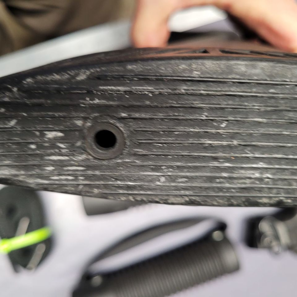 Image 5 - Wts Mossberg 500 stock sets. 