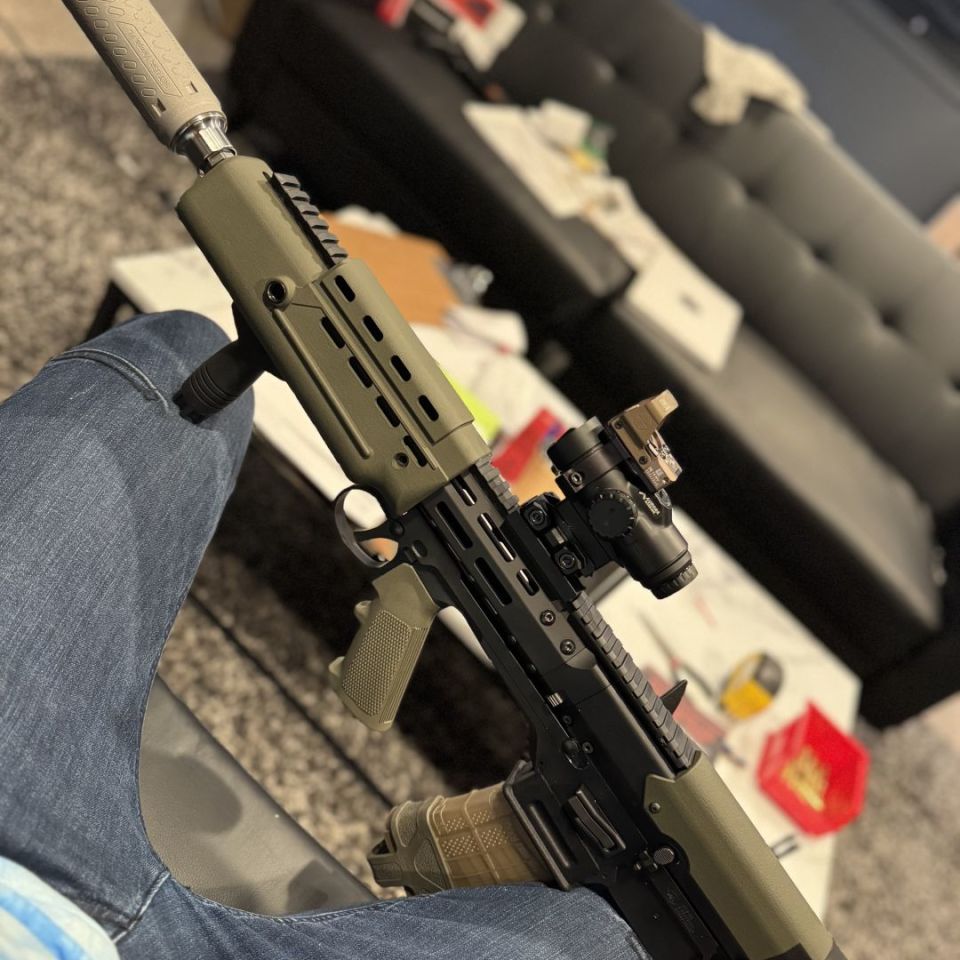 Image 3 - (PENDING TRADE) AKB-23 L85 