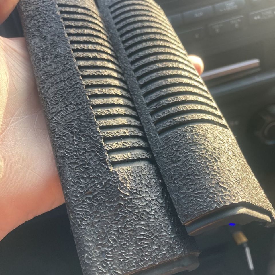 Image 4 - Benelli M4 handguards stippled