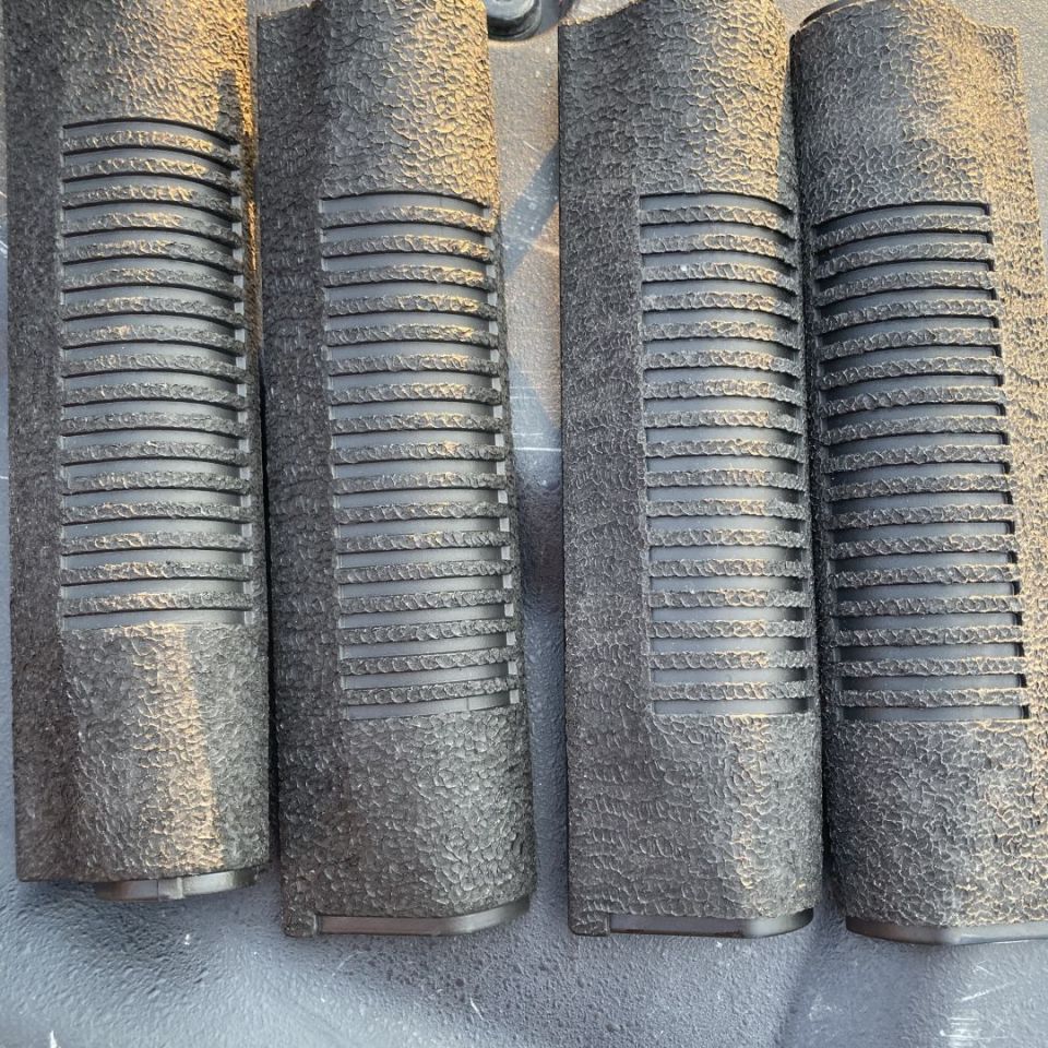 Image 3 - Benelli M4 handguards stippled