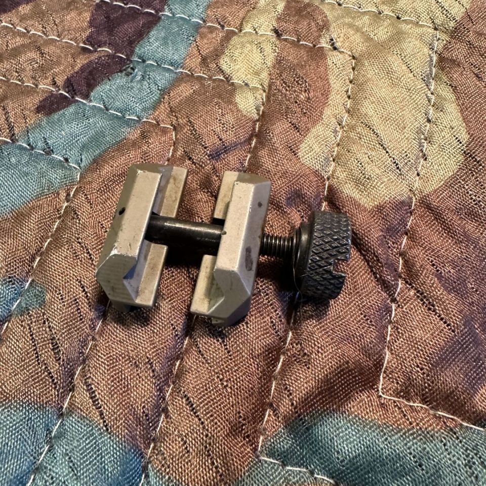 Image 4 - Surefire Scout Mounts