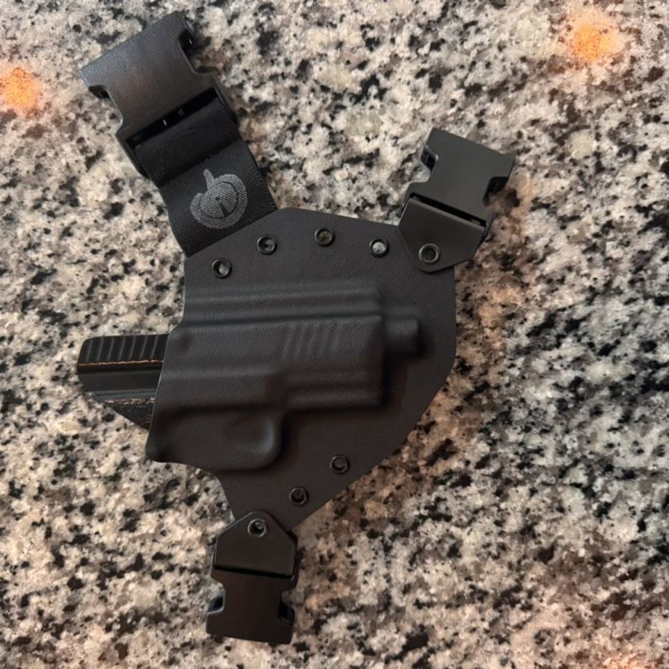 Image 2 - Kenai Chest Holster - FN 509