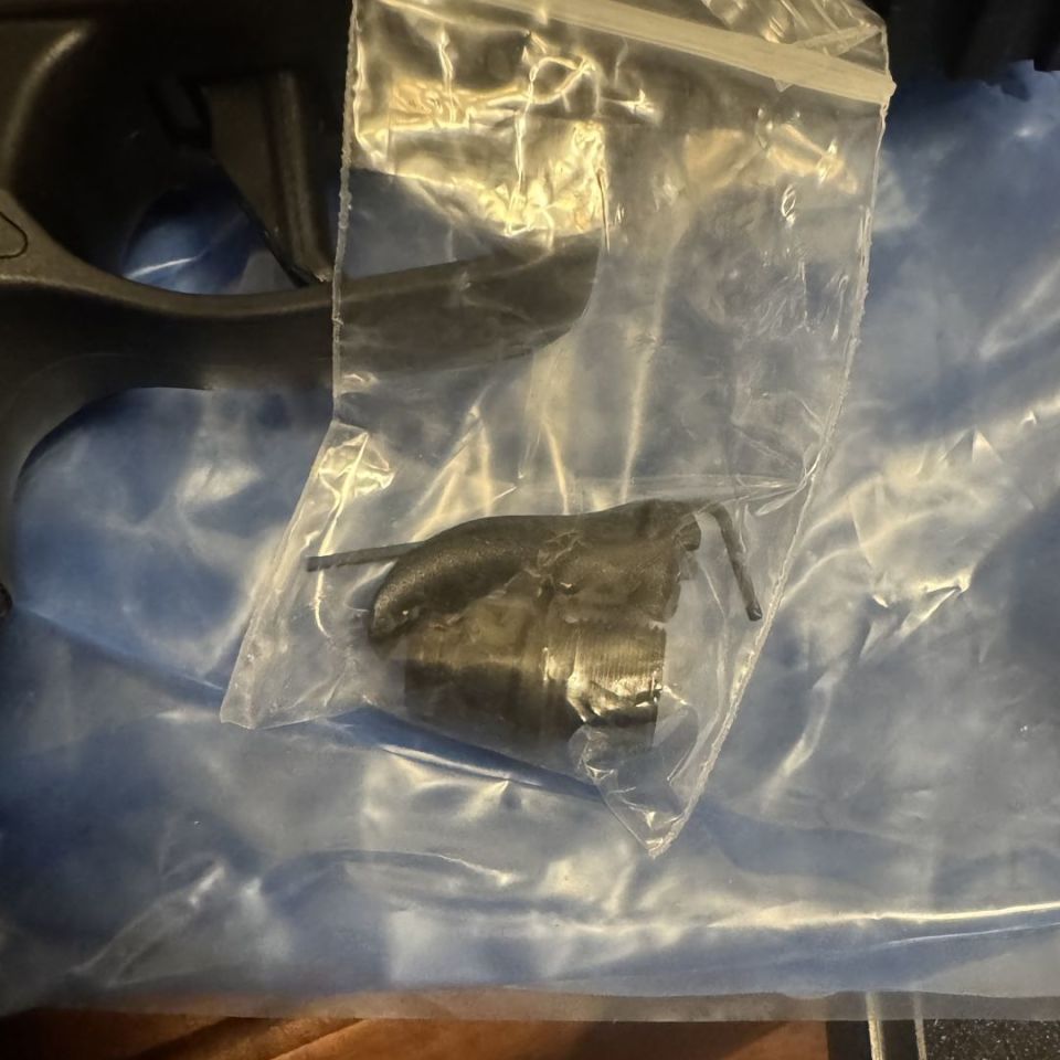 Image 4 - New Sig P322