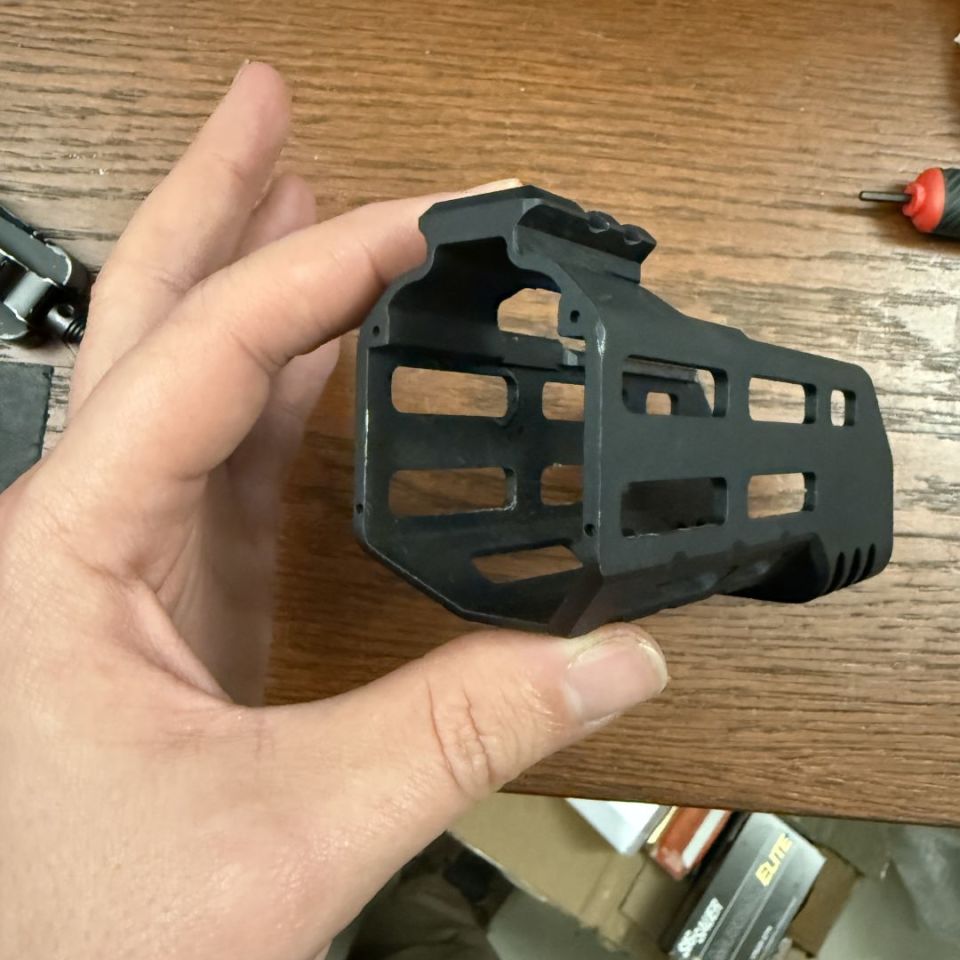 Image 3 - Midwest MCX 5.25 Handguard