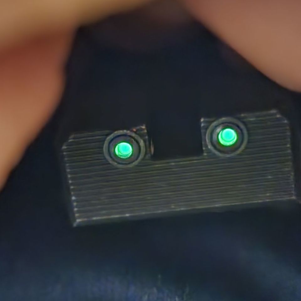 Image 3 - SIG P320 Legion night sight