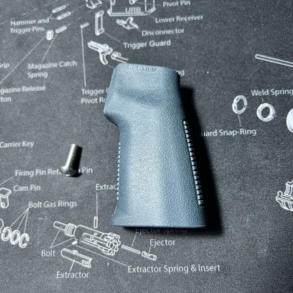 Image 1 - Limited Edition Reptilia CQG