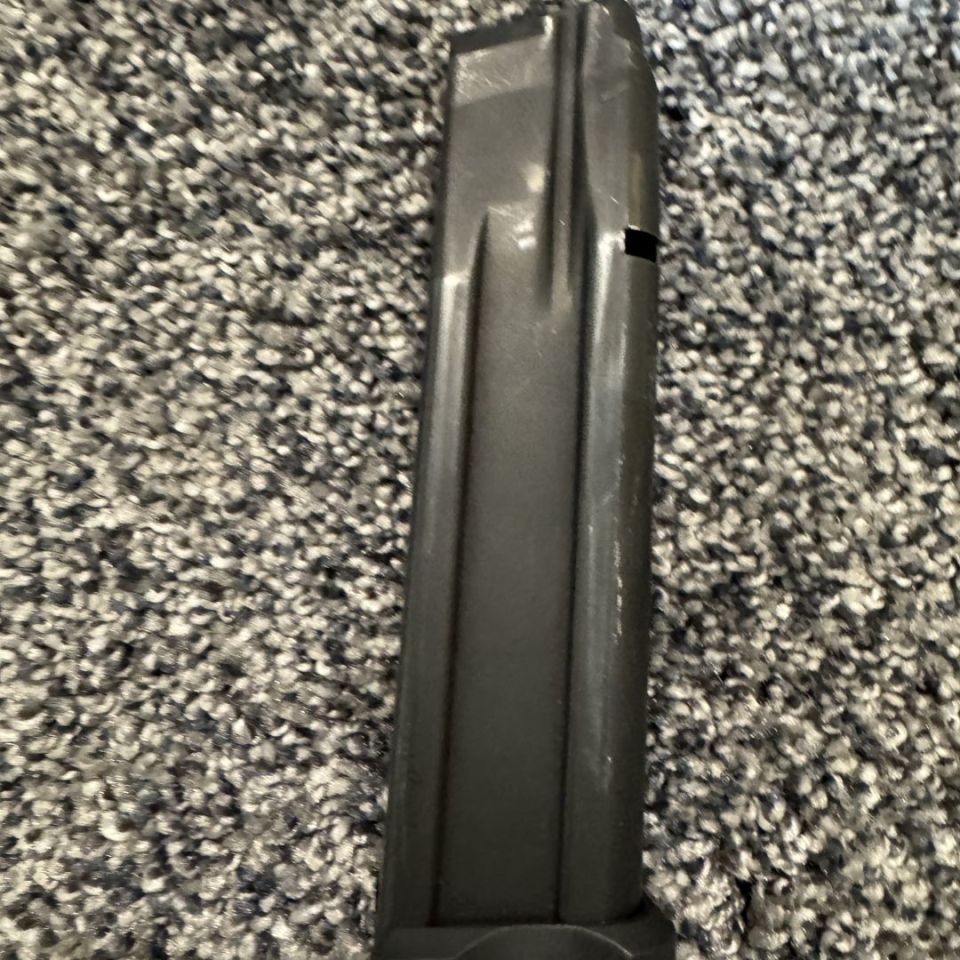 Image 2 - STI 2011 140mm practice mag