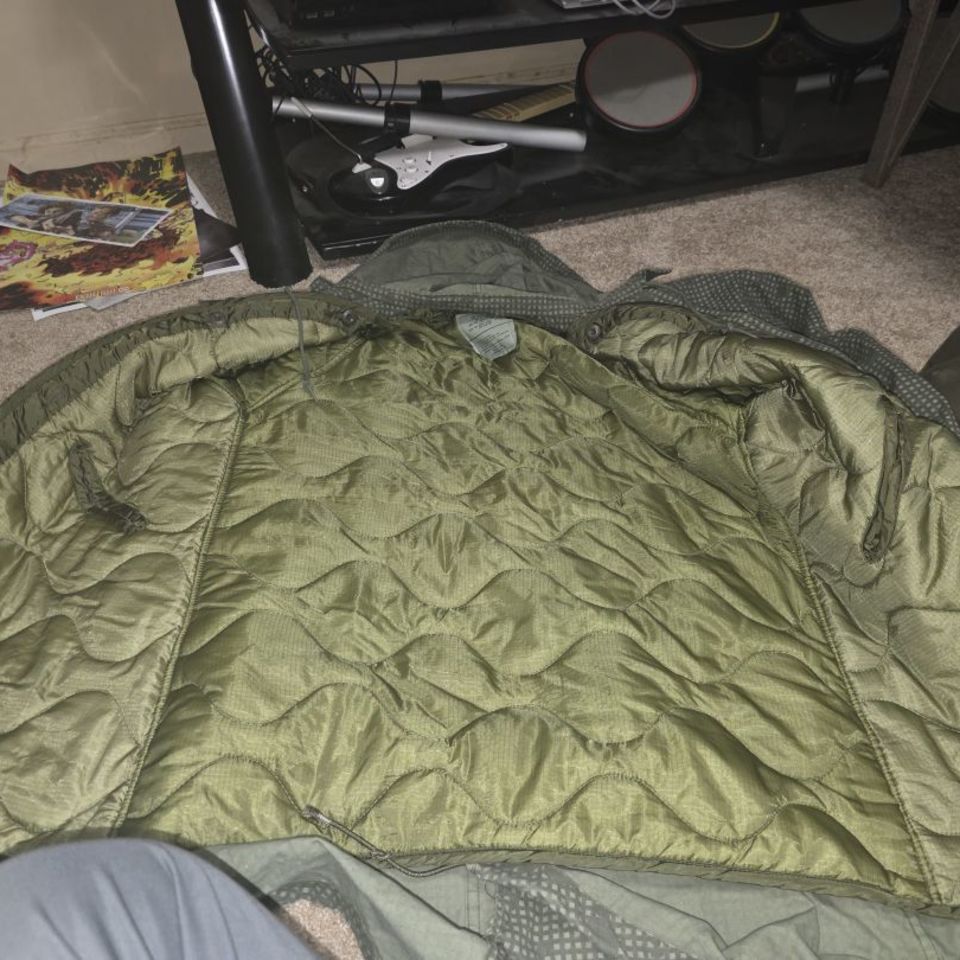 Image 1 - Dnc over jacket with remable l