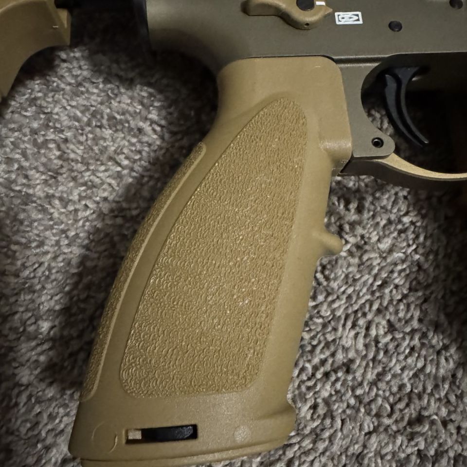 Image 2 - HK416 V4 Grip Ral8000