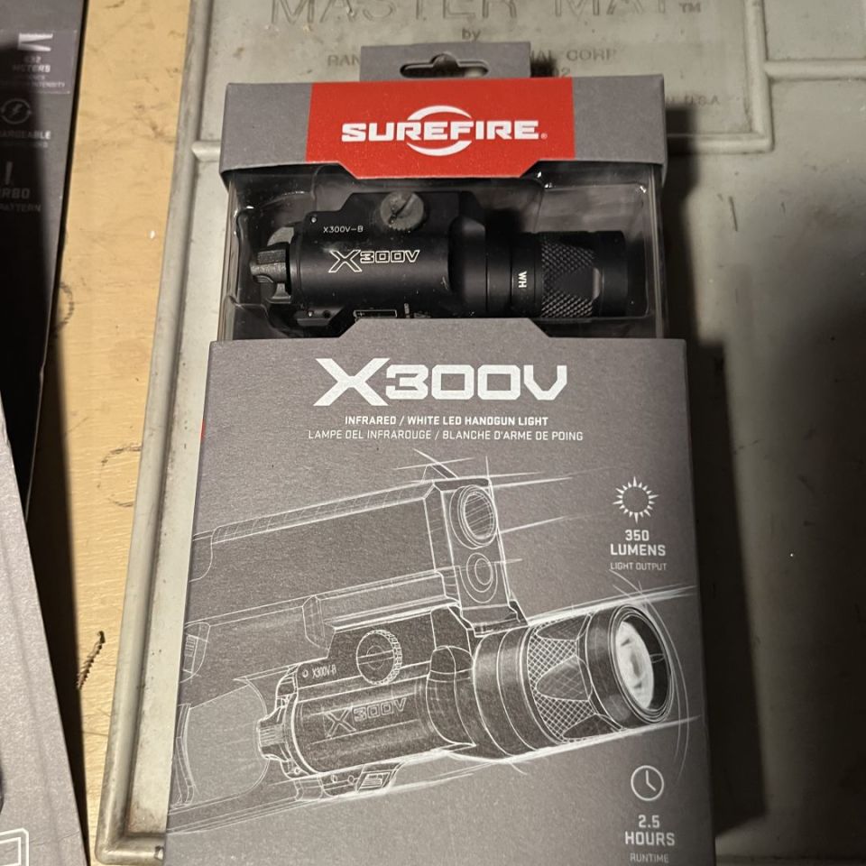 Image 3 - Surefire, X300B Vampire light 