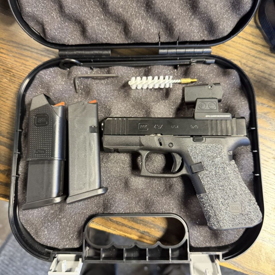 Image 1 - Glock 43X Holosun EPS CARRY
