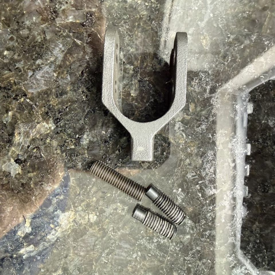 Image 4 - B&T MP5K Tri-Rail Handguard 