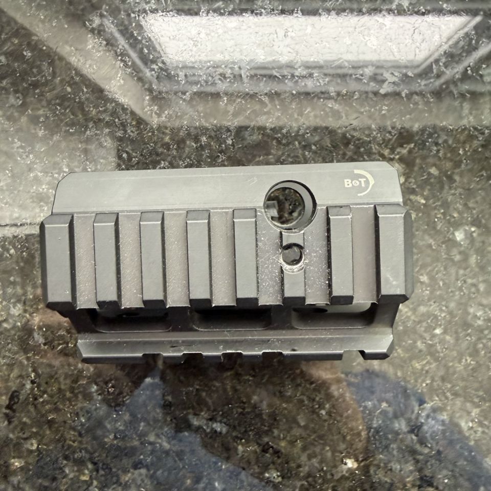 Image 1 - B&T MP5K Tri-Rail Handguard 