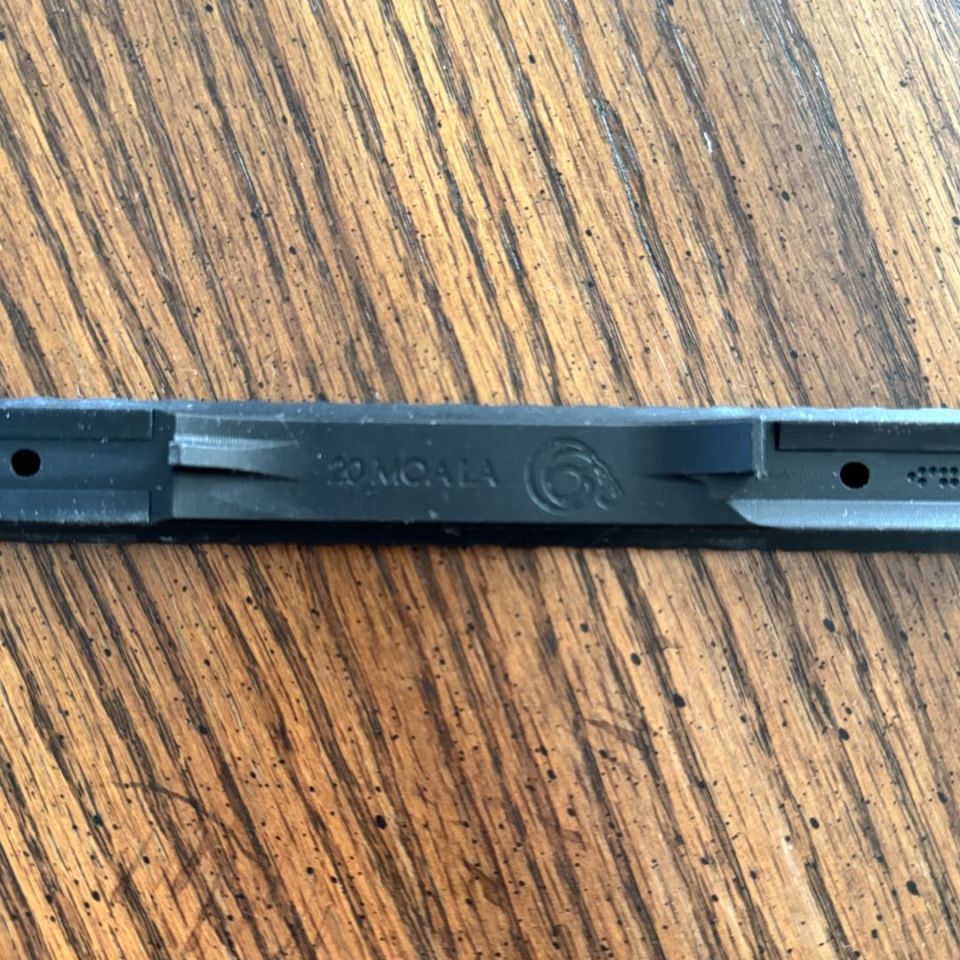 Image 2 - R700 LA 20MOA base 