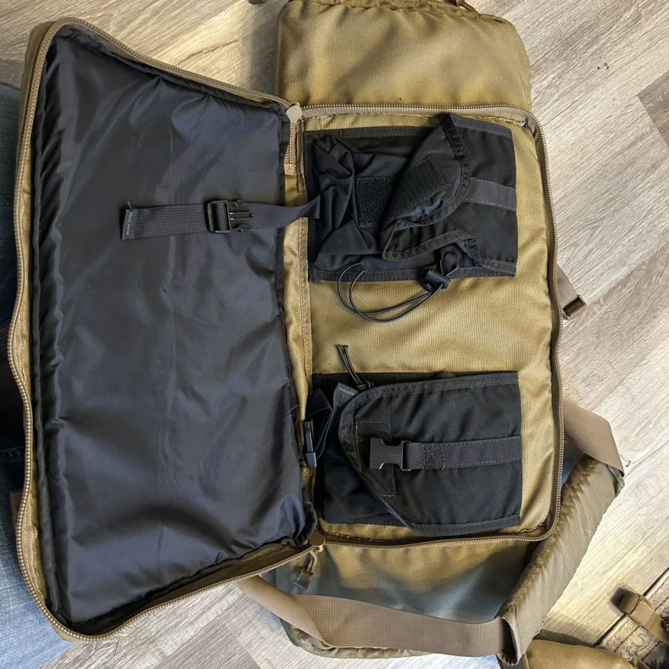 Image 1 - Bushnell tripod bag