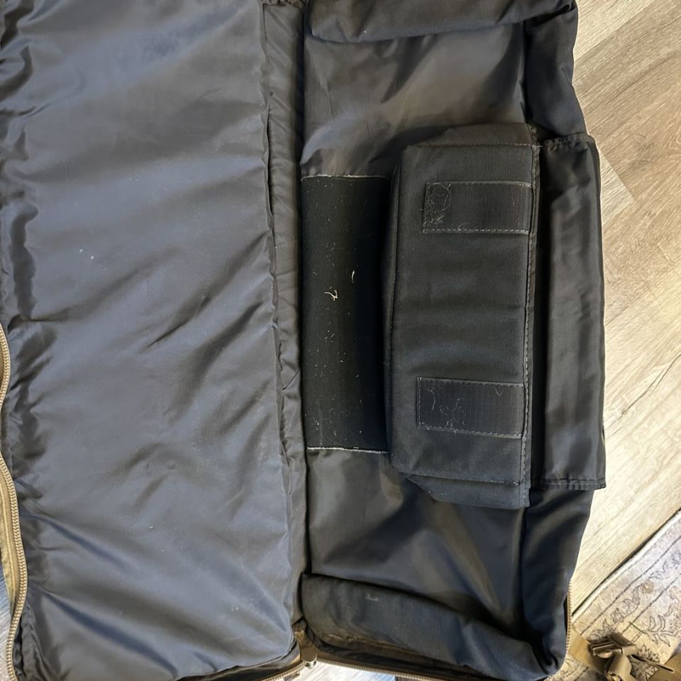 Image 2 - Bushnell tripod bag