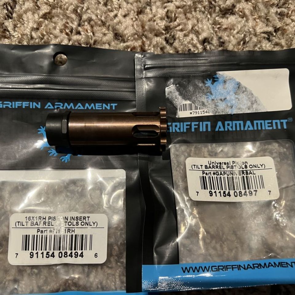 Image 2 - Griffin CamLok piston & insert