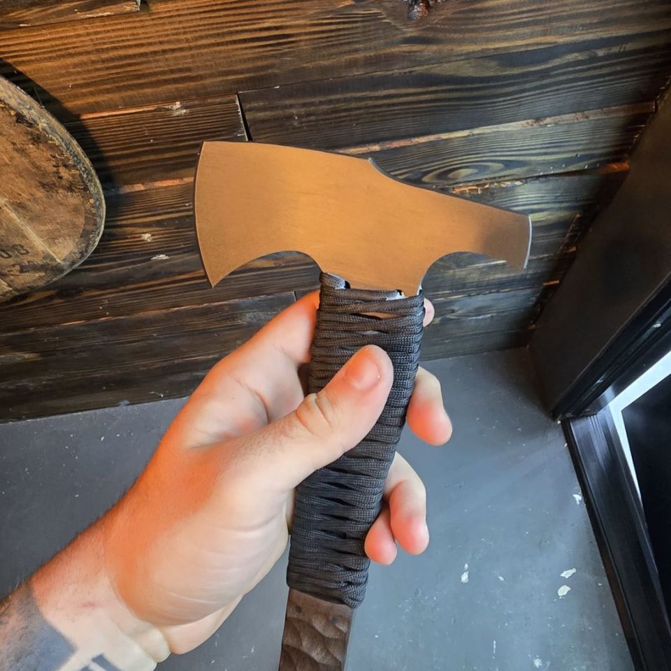 Image 4 - Winkler axe