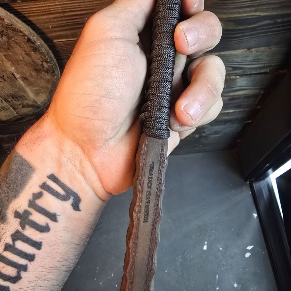 Image 3 - Winkler axe