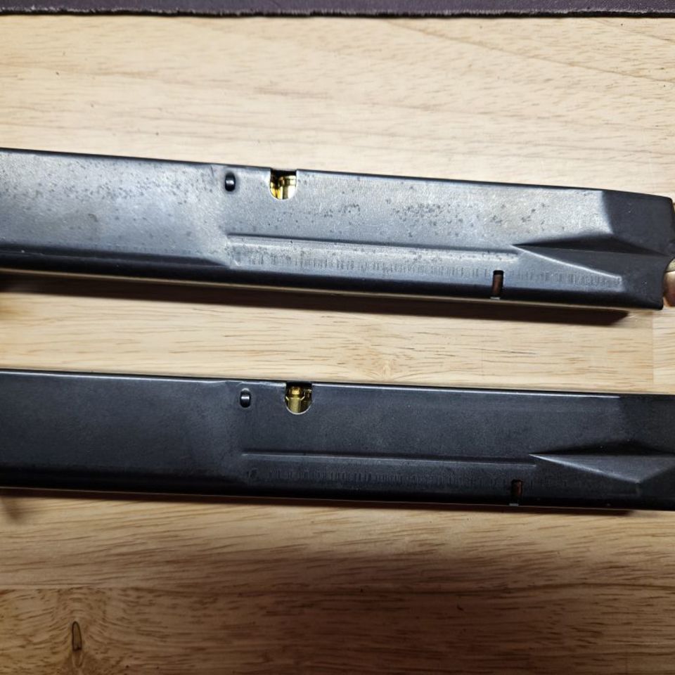 Image 2 - Beretta magazine 