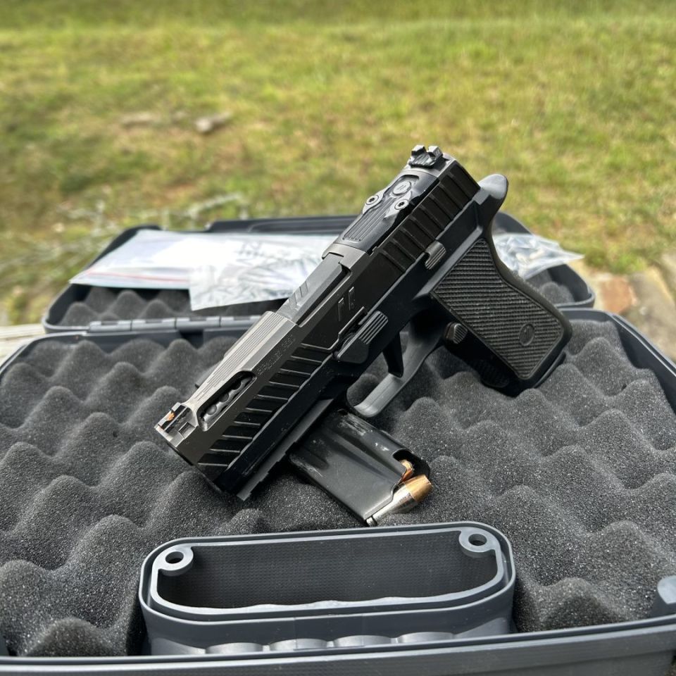 Image 2 - ZEV Z320 X-Carry