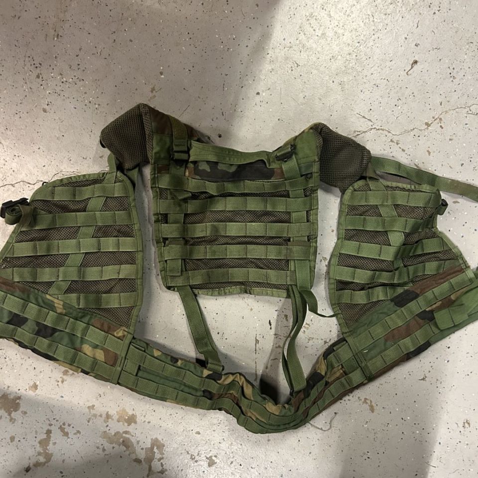 Image 2 - M81 SPEAR LBV vest 