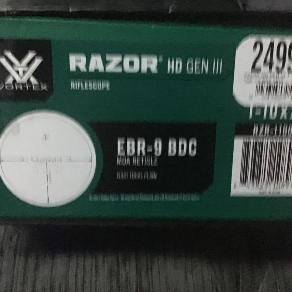 Image 4 - Vortex Razor 1x10 Gen III 