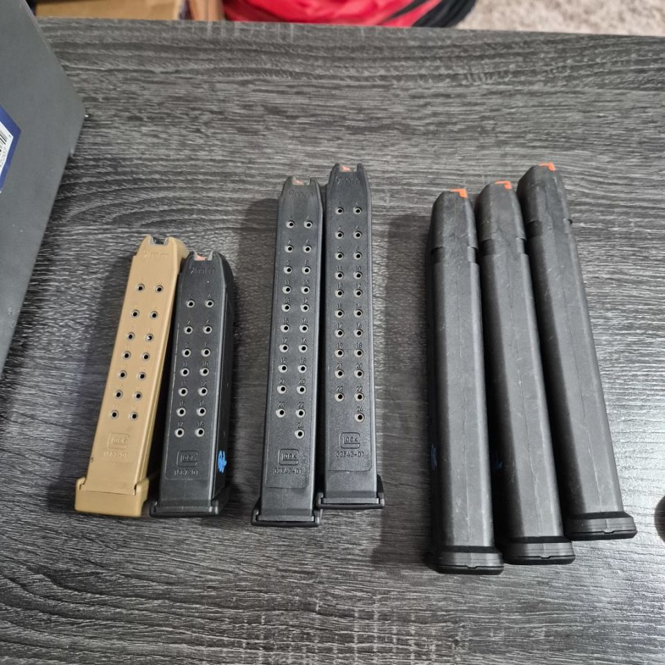 Image 1 - 3x Glock magpul 9mm mags 
