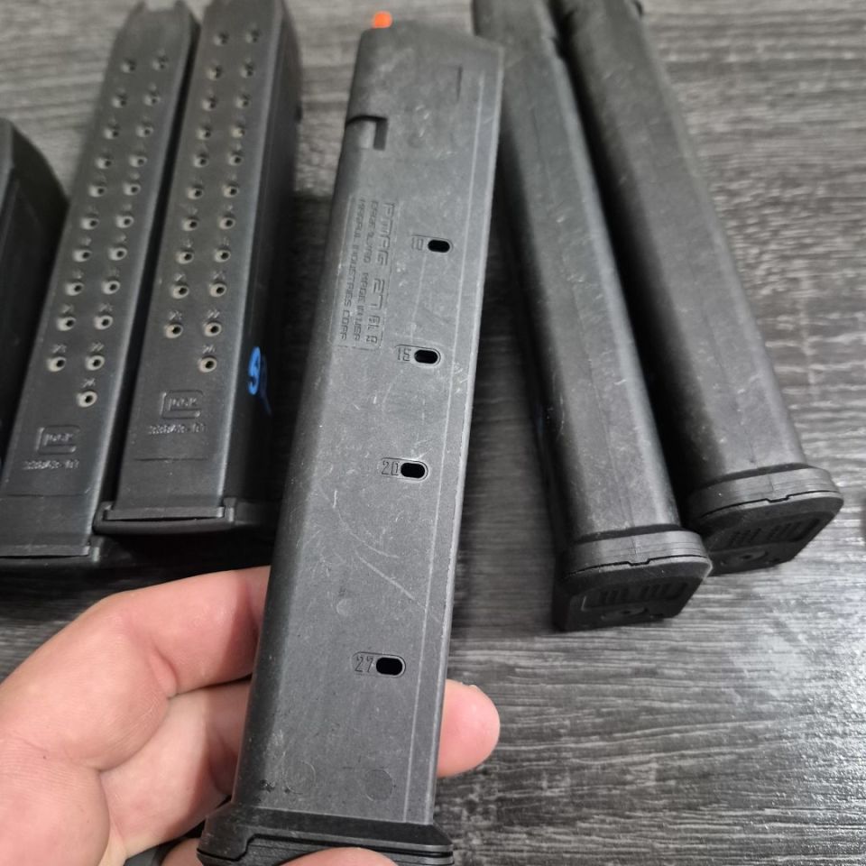 Image 2 - 3x Glock magpul 9mm mags 