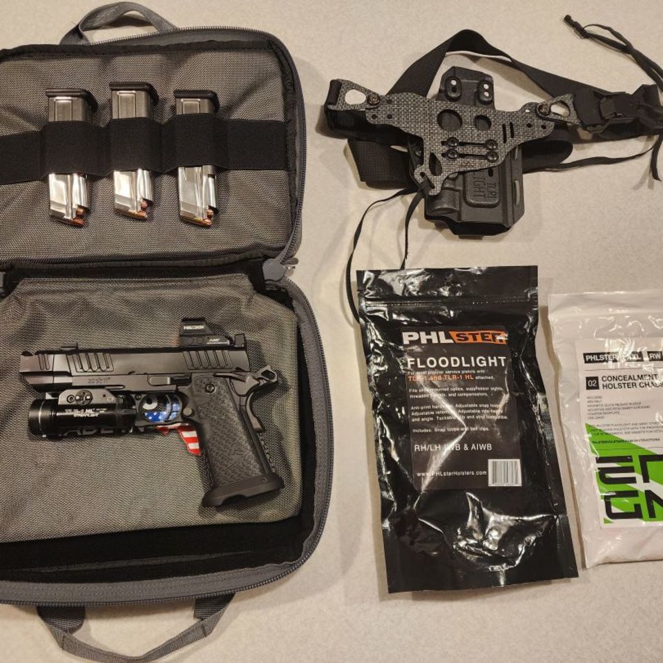 Image 1 - Staccato C2  And P Grip w/ Acc