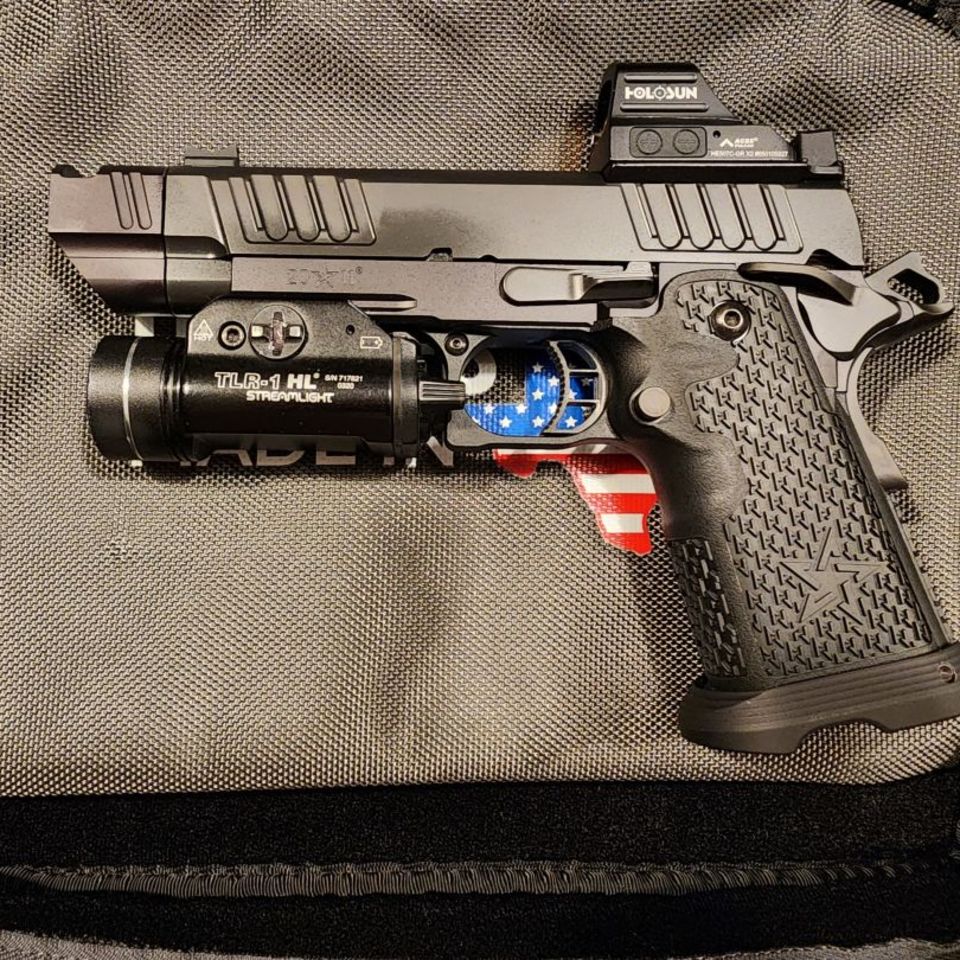 Image 2 - Staccato C2  And P Grip w/ Acc