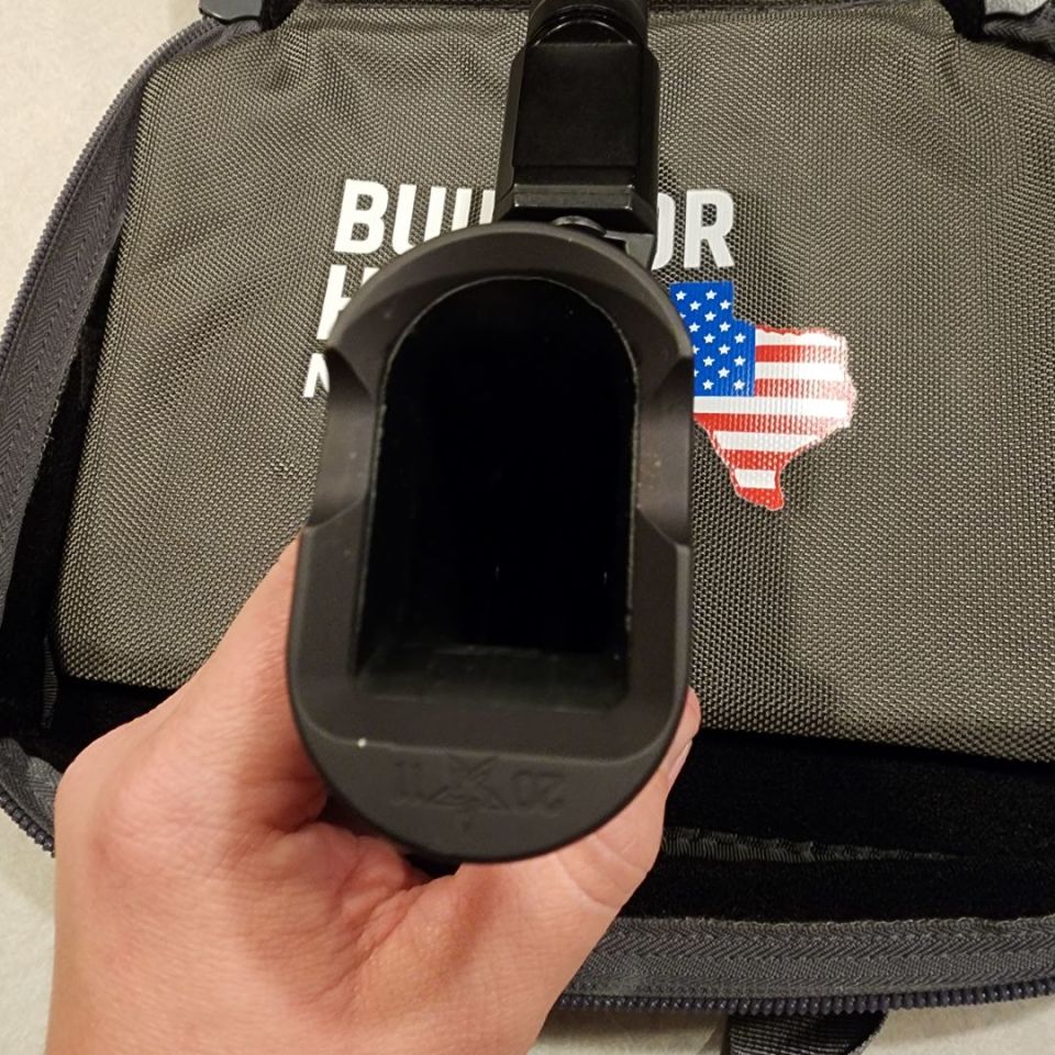 Image 4 - Staccato C2  And P Grip w/ Acc