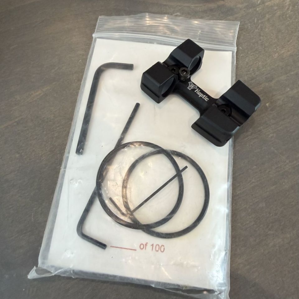 Image 2 - Hoptic 300 WinMag Quiver