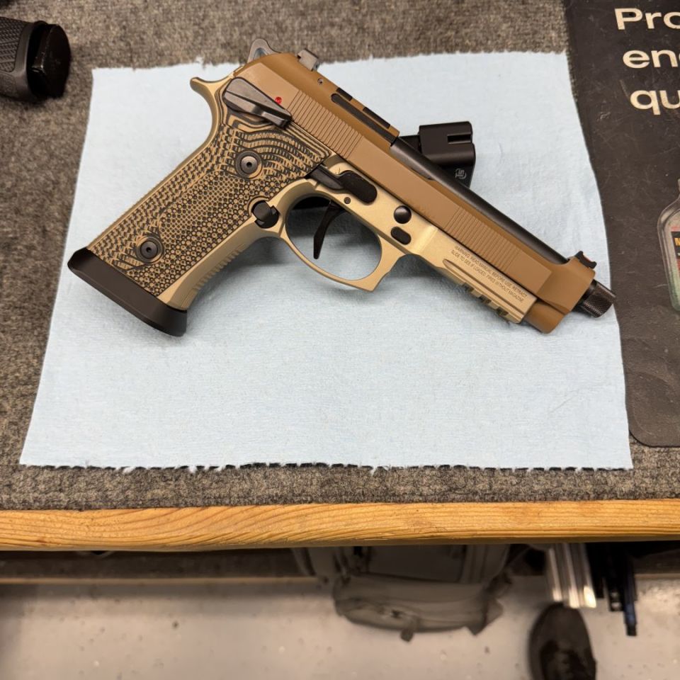 Image 2 - Beretta 92XI Sabbia