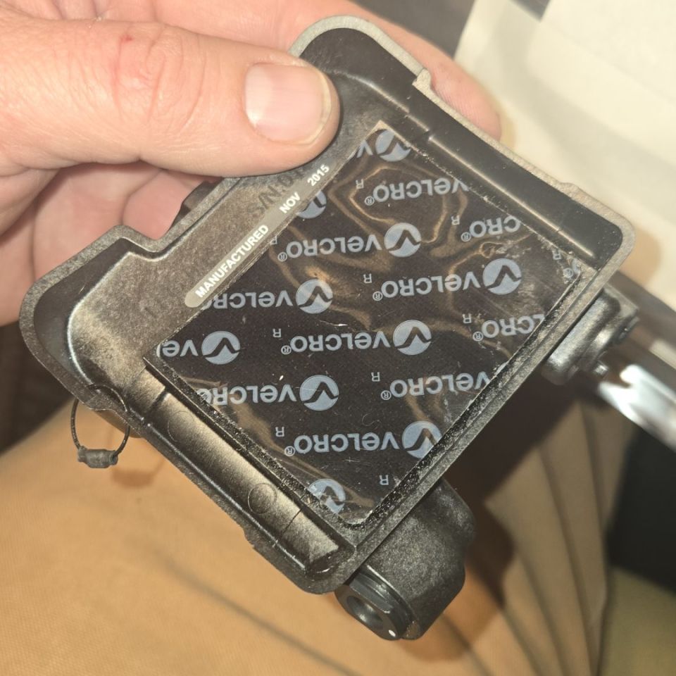 Image 2 - AN/PVS-31 battery pack & cable