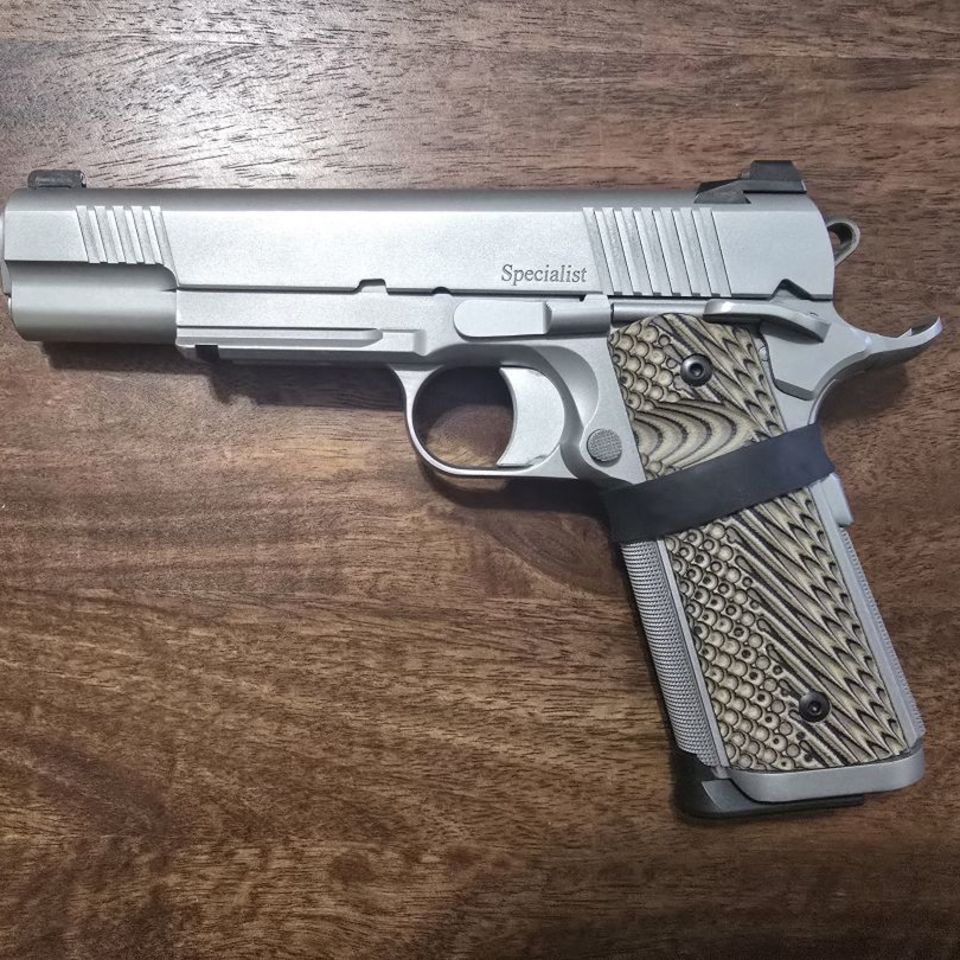 Image 2 - Dan Wesson Specialist 1911 9mm