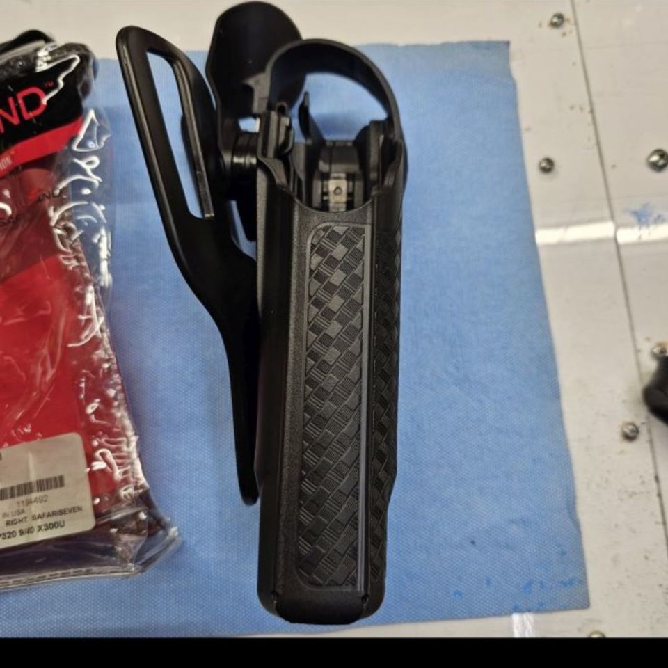 Image 4 - Safariland Sig P320 Holster 