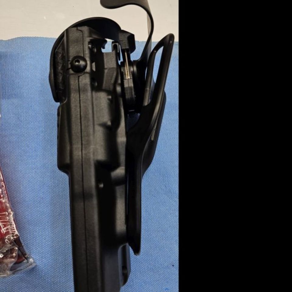 Image 2 - Safariland Sig P320 Holster 